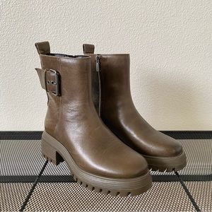 NWOT Franco Sarto Jersey Booties, Size 6